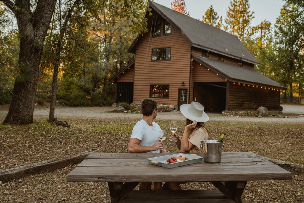 Lovers Nest By Casa Oso With Private Hiking Trails And Pond Mariposa Eksteriør bilde